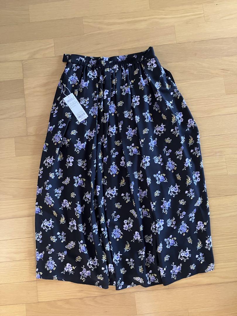 23 Ward Soft Pleated Skirt