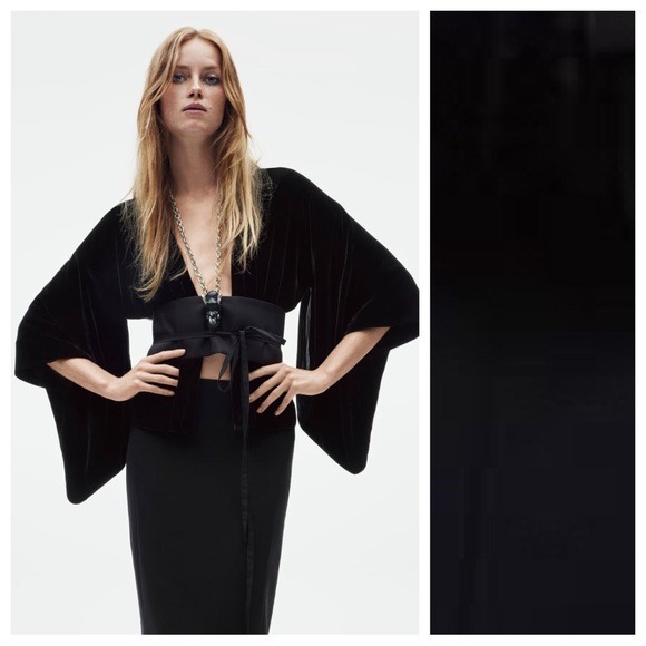 NWT. Zara Limited Edition Black Viscose Blend Velvet Open Front Kimono Size M-L.