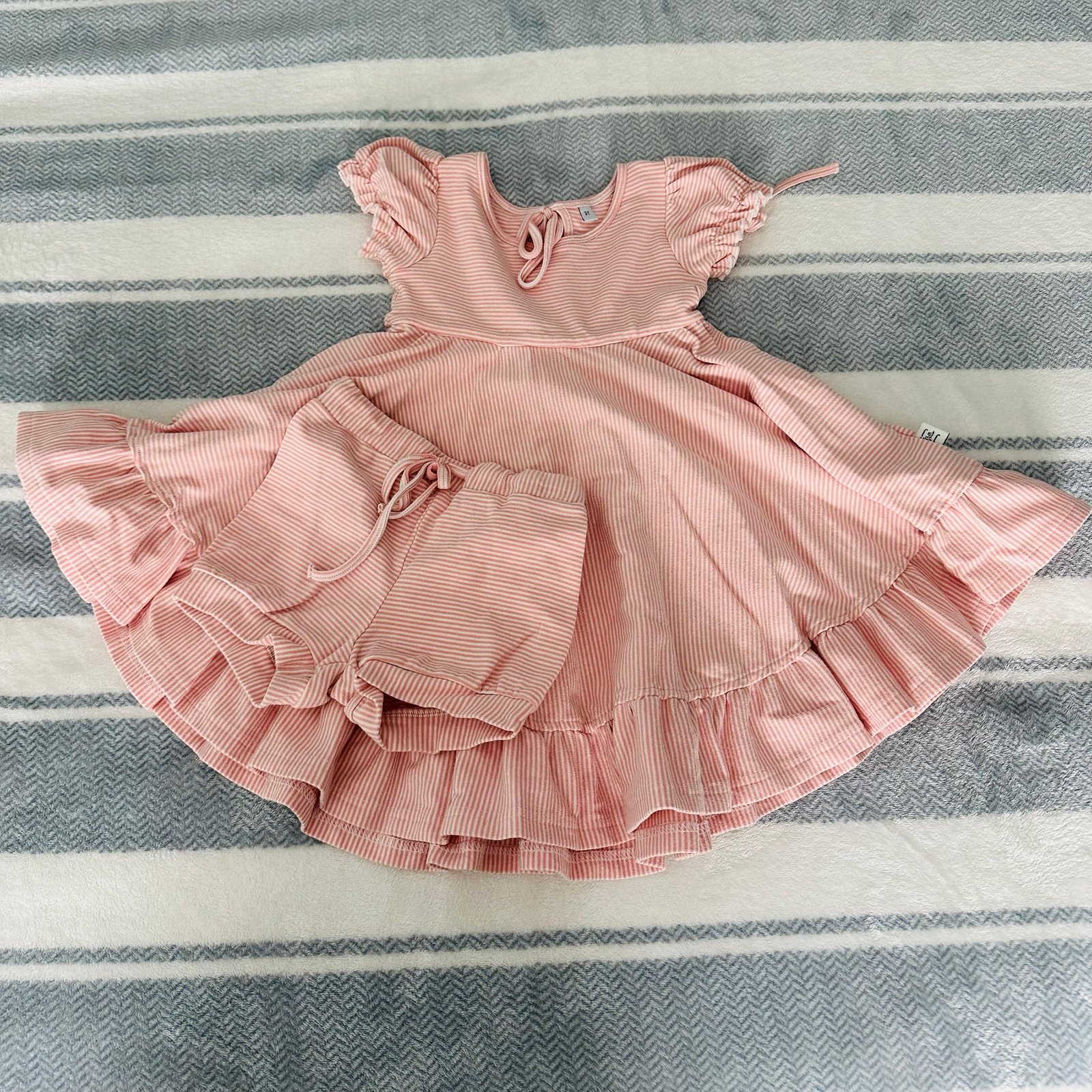 JJ dress with shorts 3T