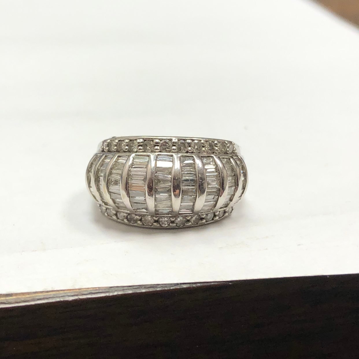 14k white gold diamond ring