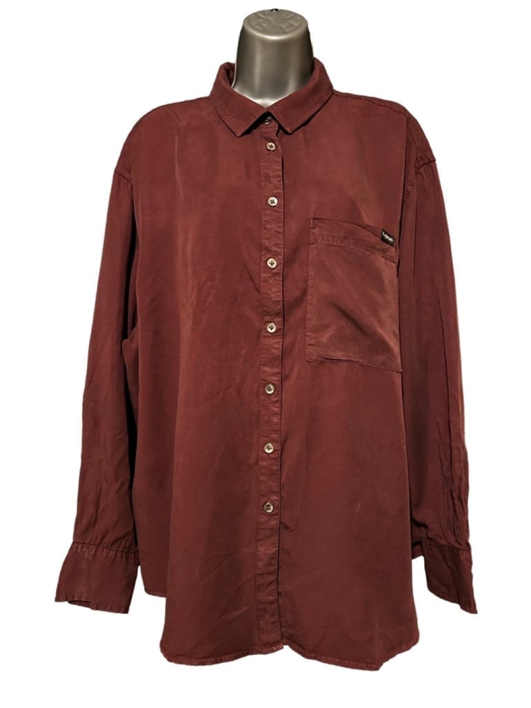 NWT Calvin Klein Garment Dyed Relaxed fit Button down shirt in Burgundy size XL