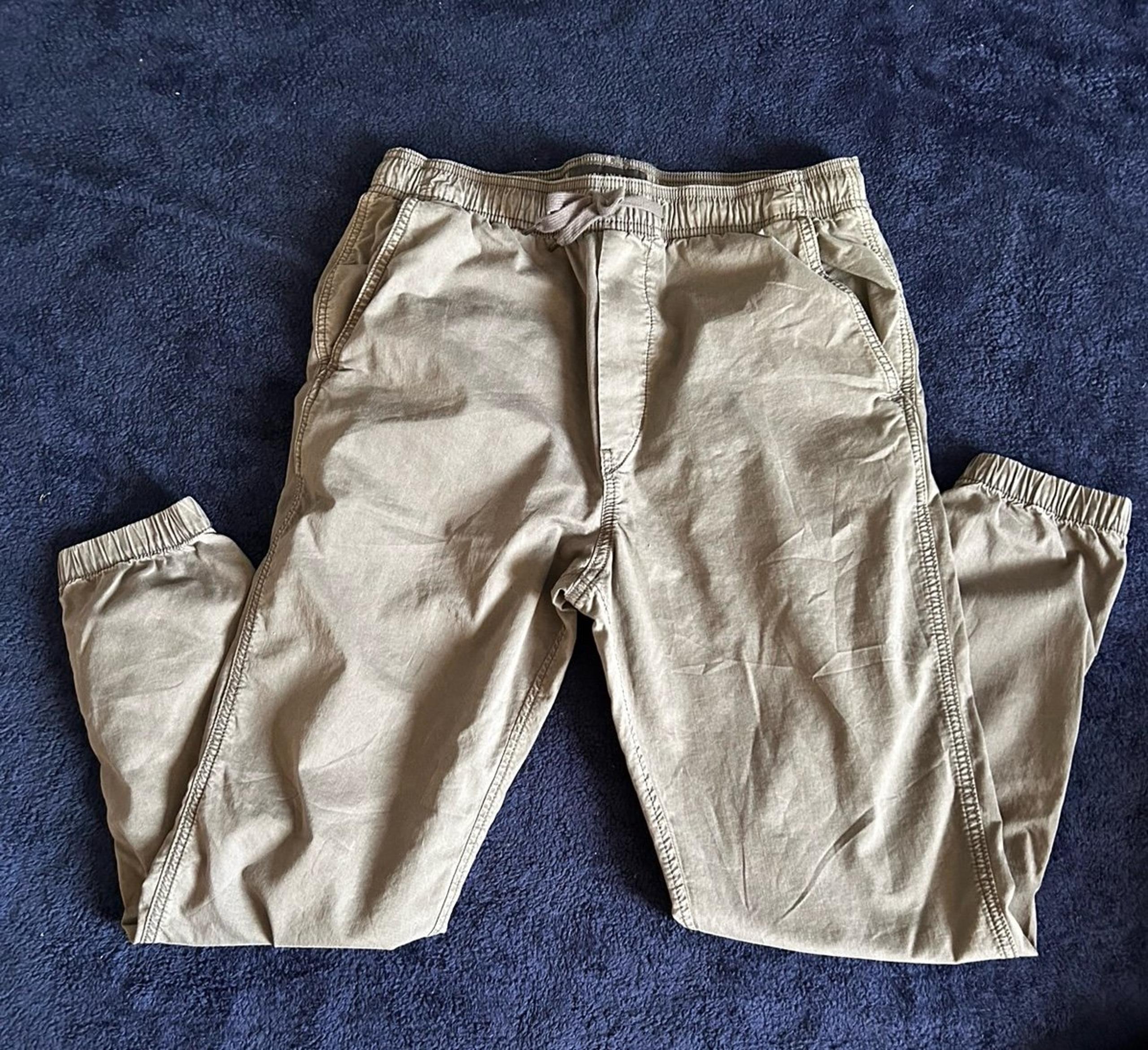 American Eagle khaki joggers. Size Small.