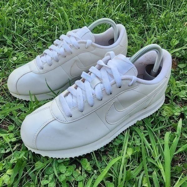 NIKE CORTEZ - Womens Shoes - SIZE 8