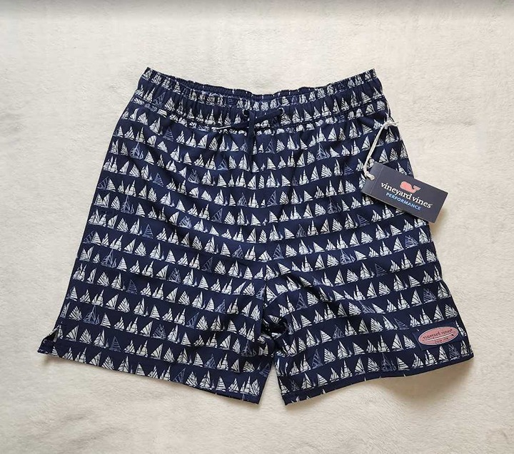 New boys M (12-14) Vineyard Vines boat parade Chappy swim trunks chappies