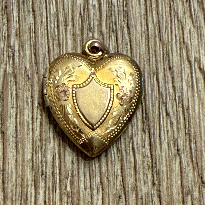 Vintage Heart Locket from the 1920's Gold