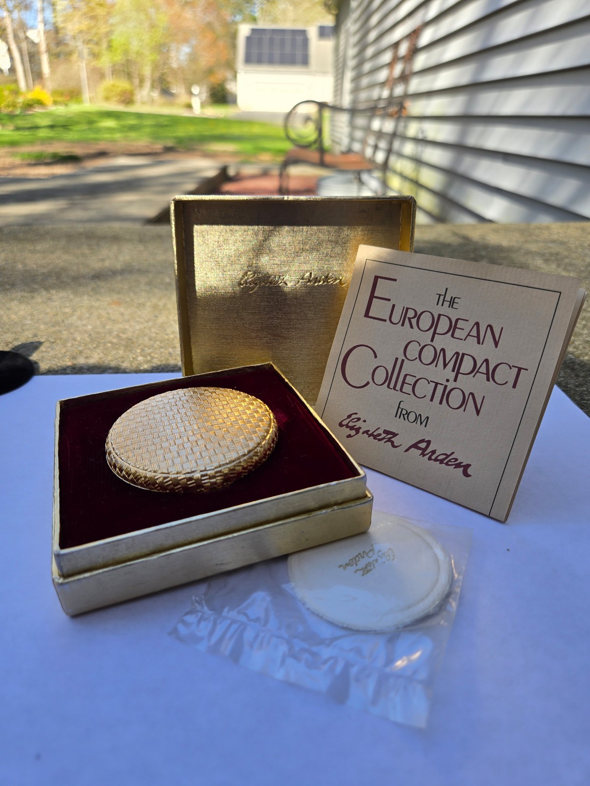NOS VTG 80s Elizabeth Arden Golden Basketweave Powder Cosmetic Compact Rare Find