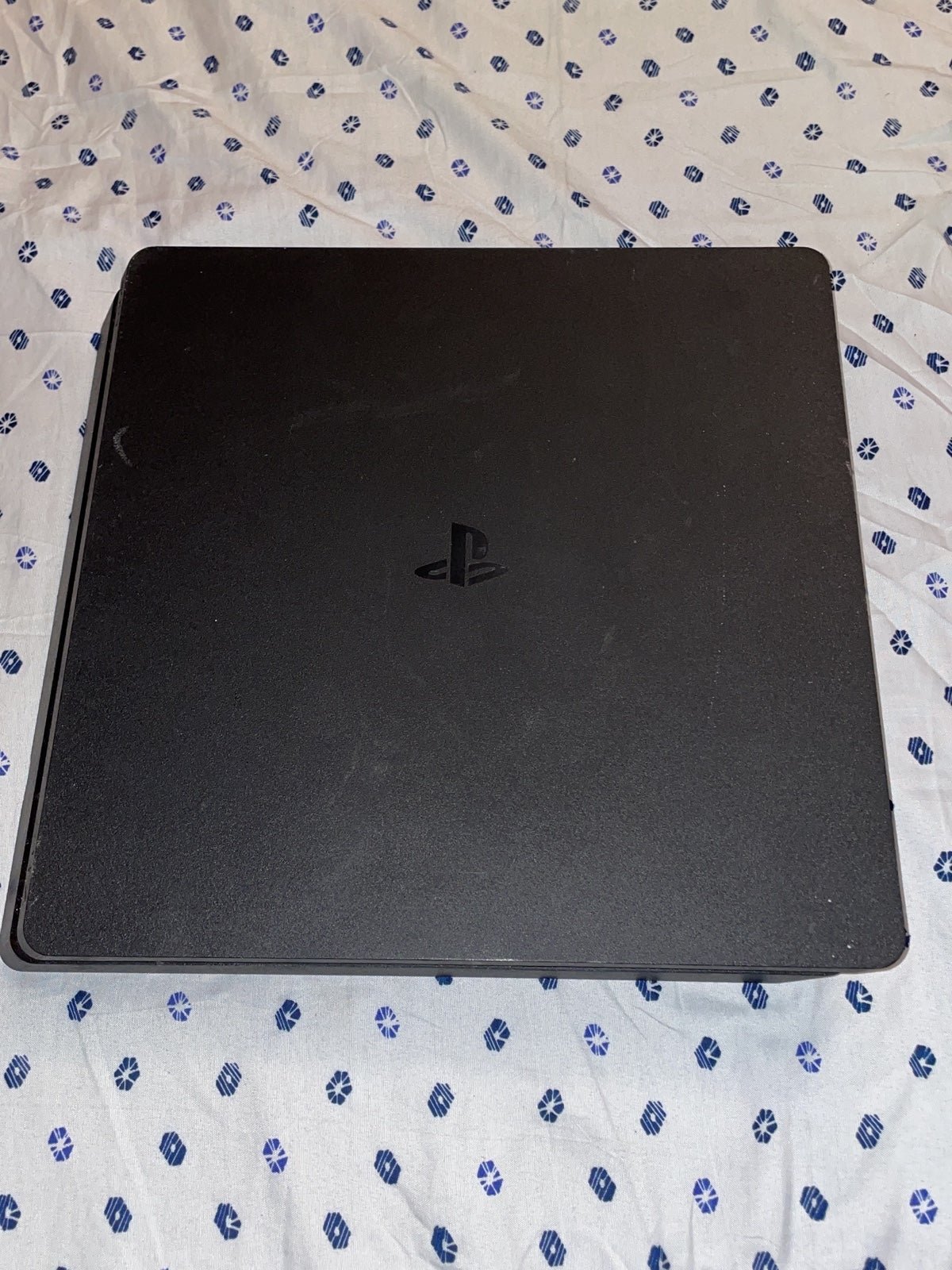 Sony PlayStation 4 Slim Console in Black 500GB