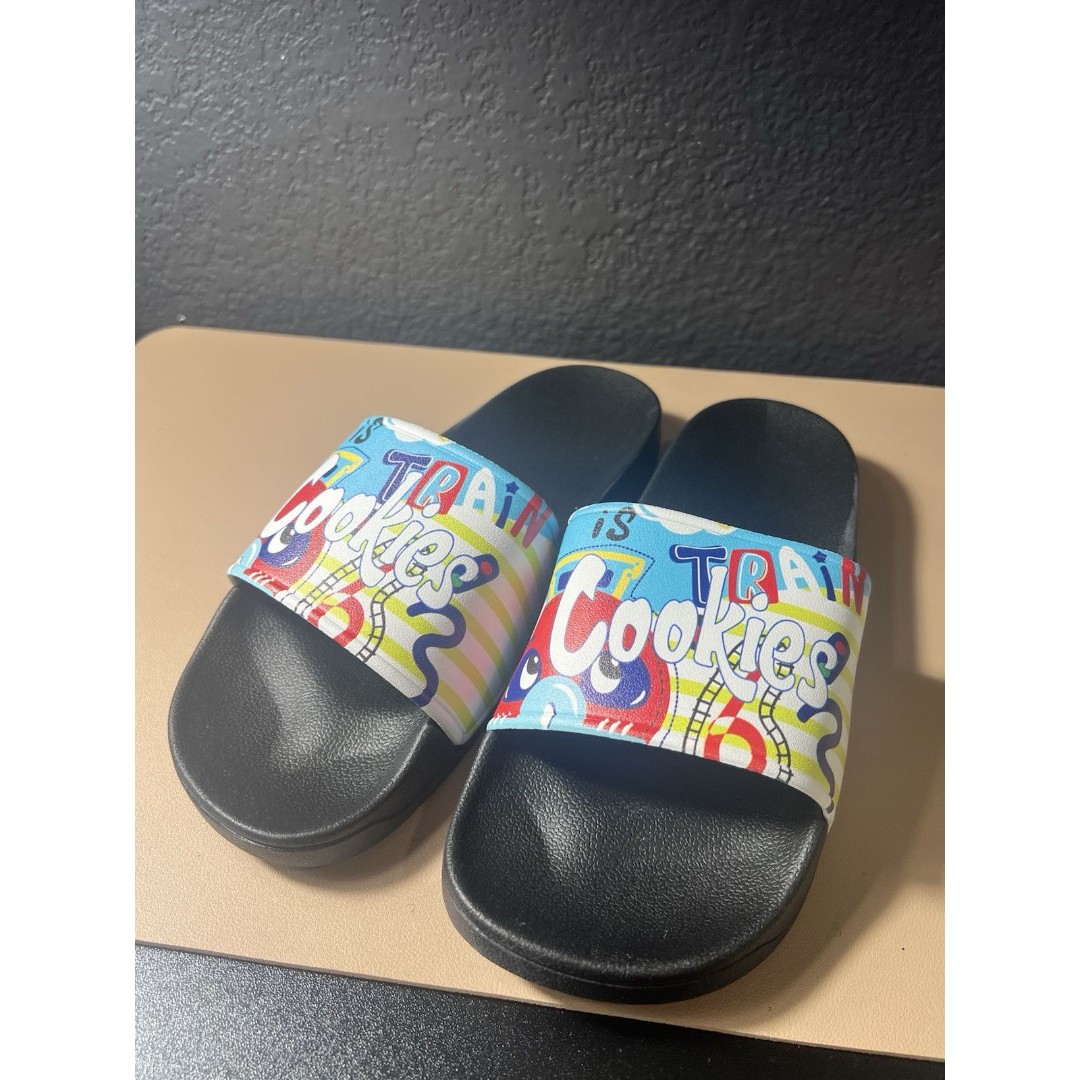 Cookie Original Mint Logo slide /Multicored Graffiti Inspired size 10