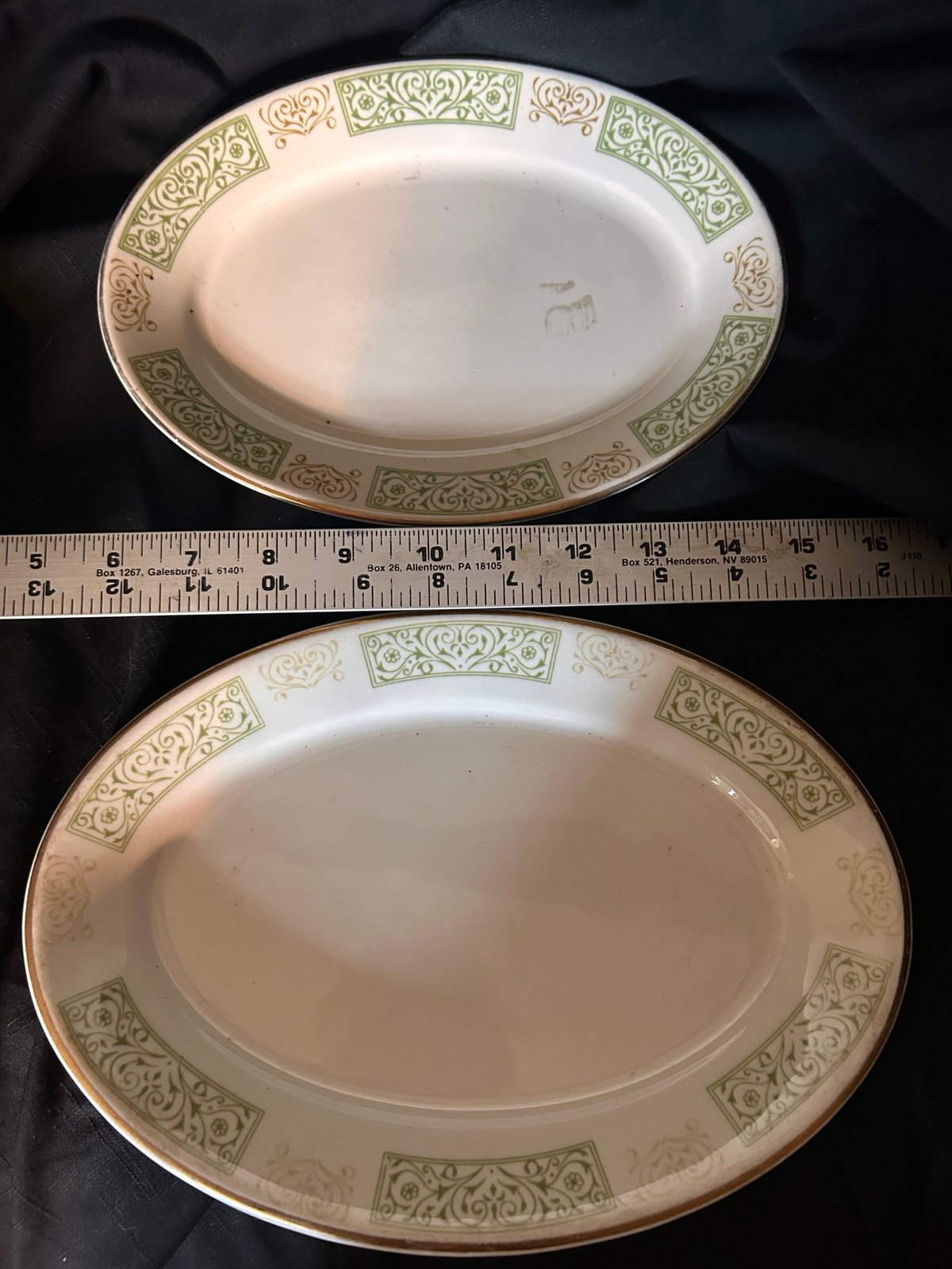 Vintage set of Homer Laughlin platters