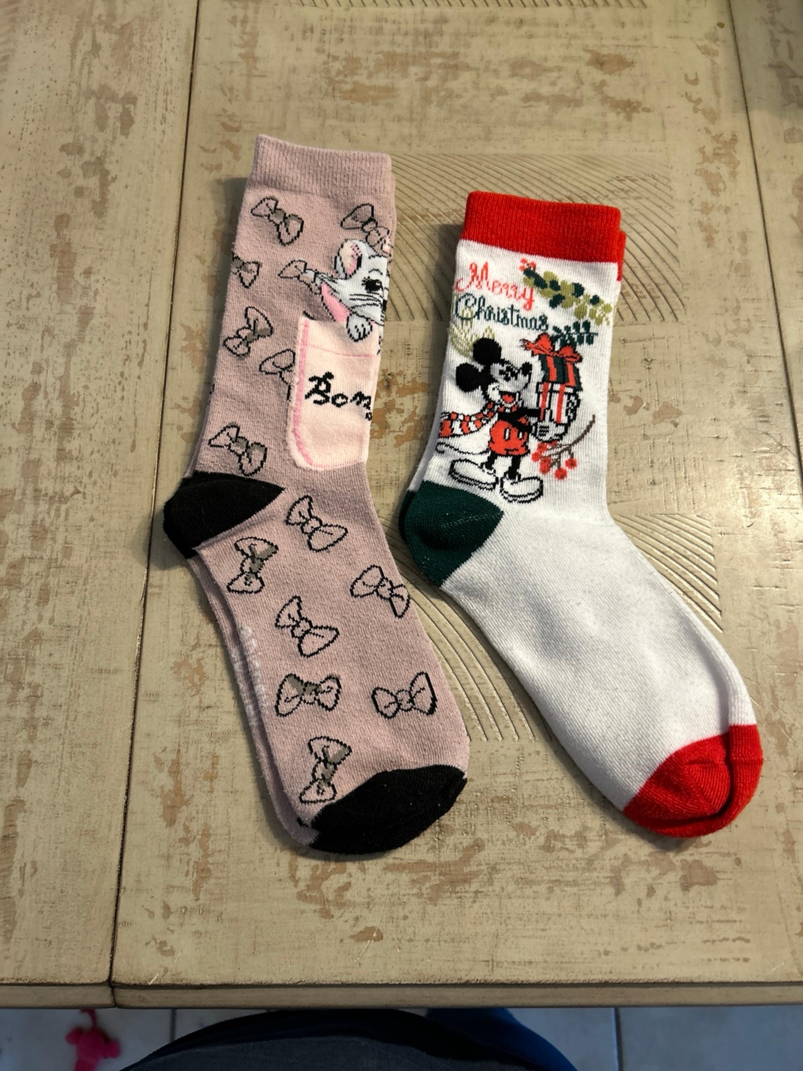 2 Disney long socks