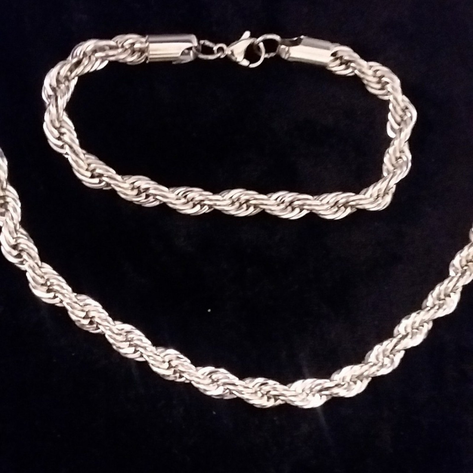 Stainless steel men's chain with bracelet