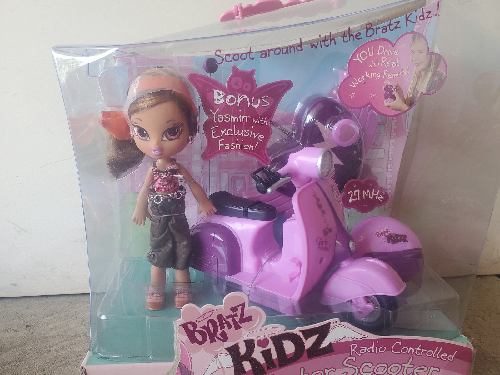 Bratz kids Yasmin with motor scooter