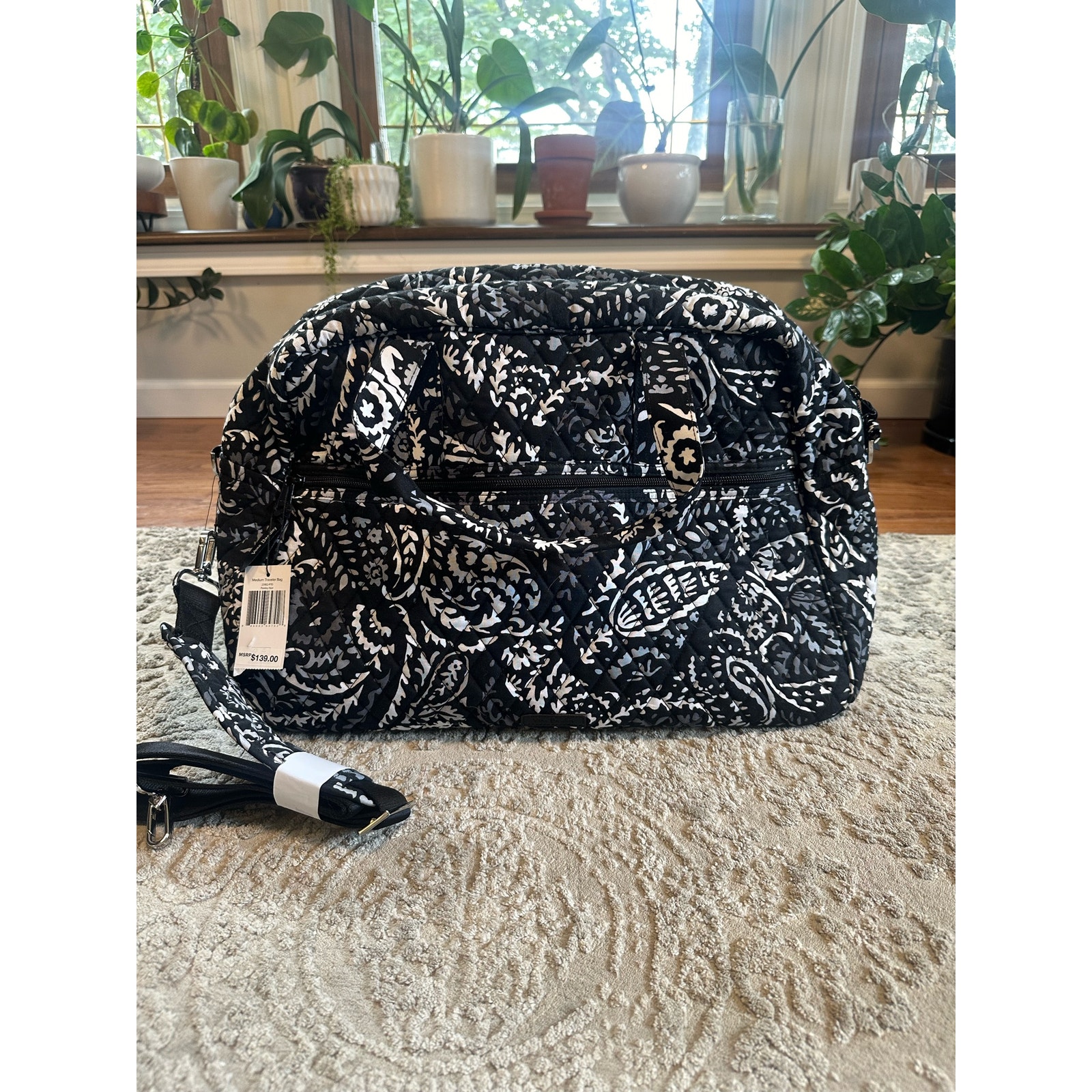 NWT Vera Bradley Paisley Noir Medium Traveler Bag