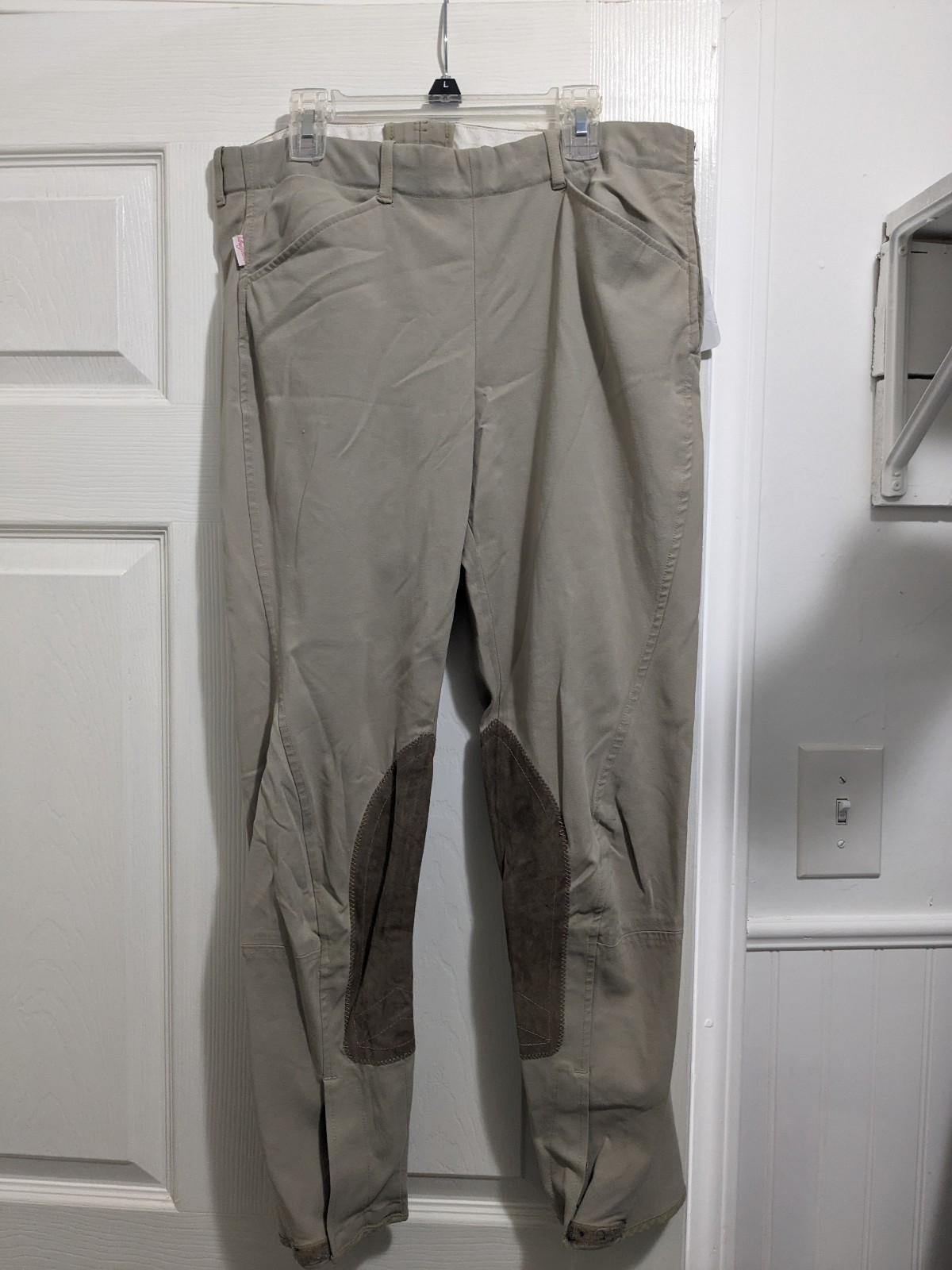 Worn once! Tailored Sportsman side-zip show breeches, sz 32