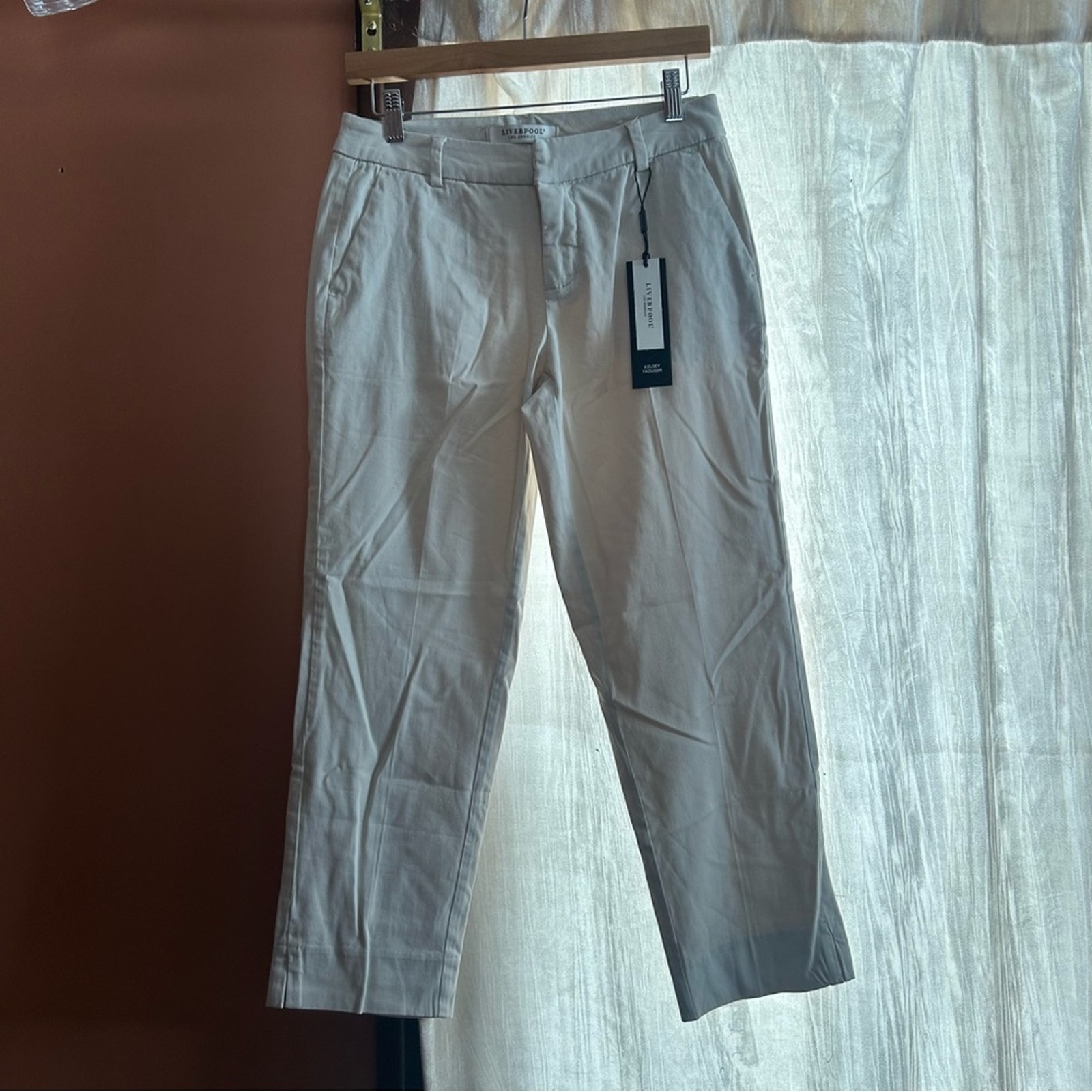 Liverpool Los Angeles Kelsey Trouser Dress Pants Stone Tan NWT Size 4/27