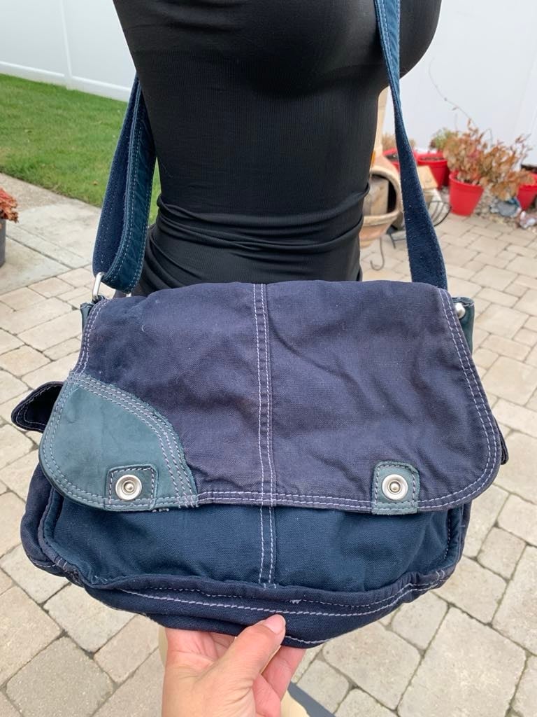 ~~~Vintage GAP Denim/ Leather Shoulder Bag Navy Blue~~~