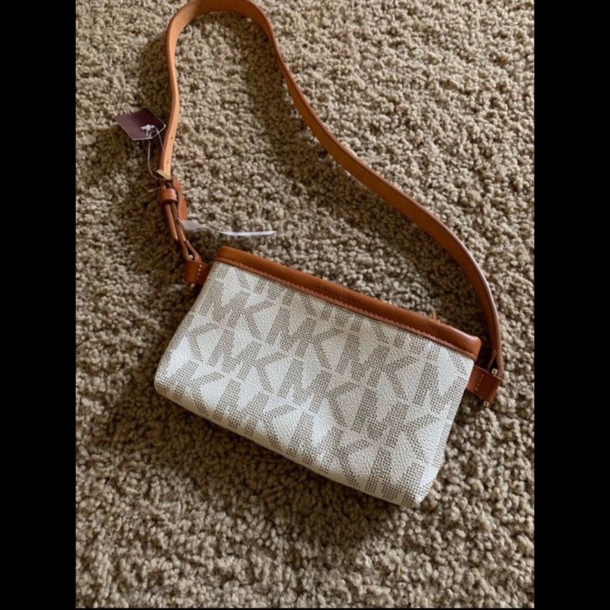 Michael Kors Wristlet