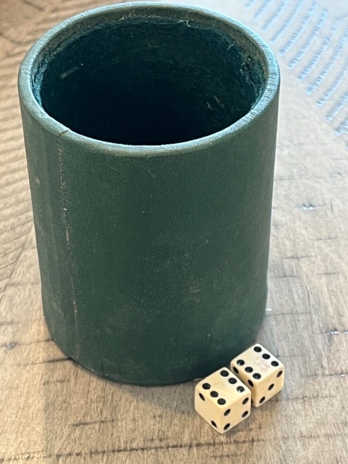 Old handcarved G.Rex stamped cattle bovine dice & old green cup 120123@
