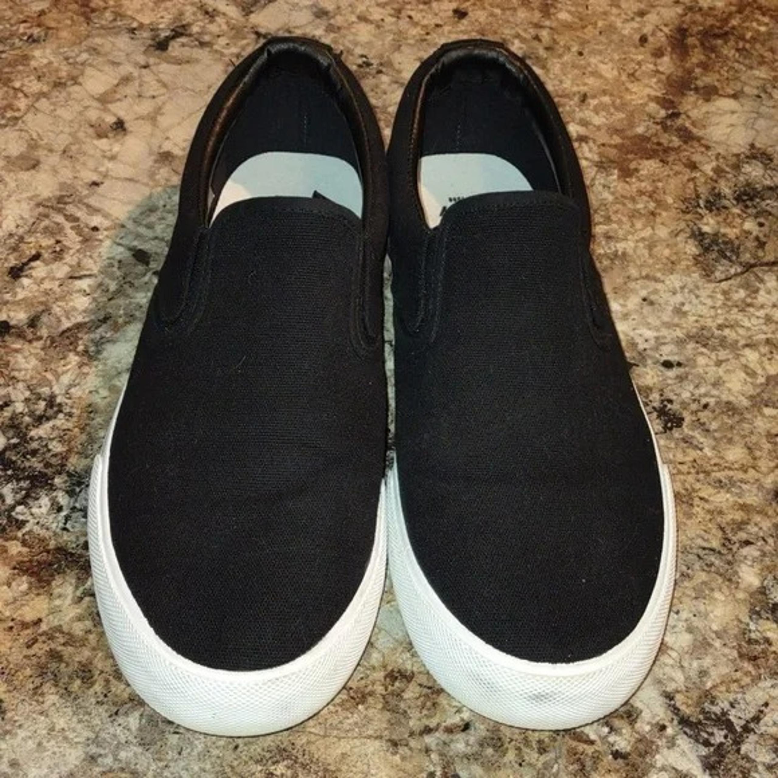 Hurley Men's Arlo Slip On Sneakers