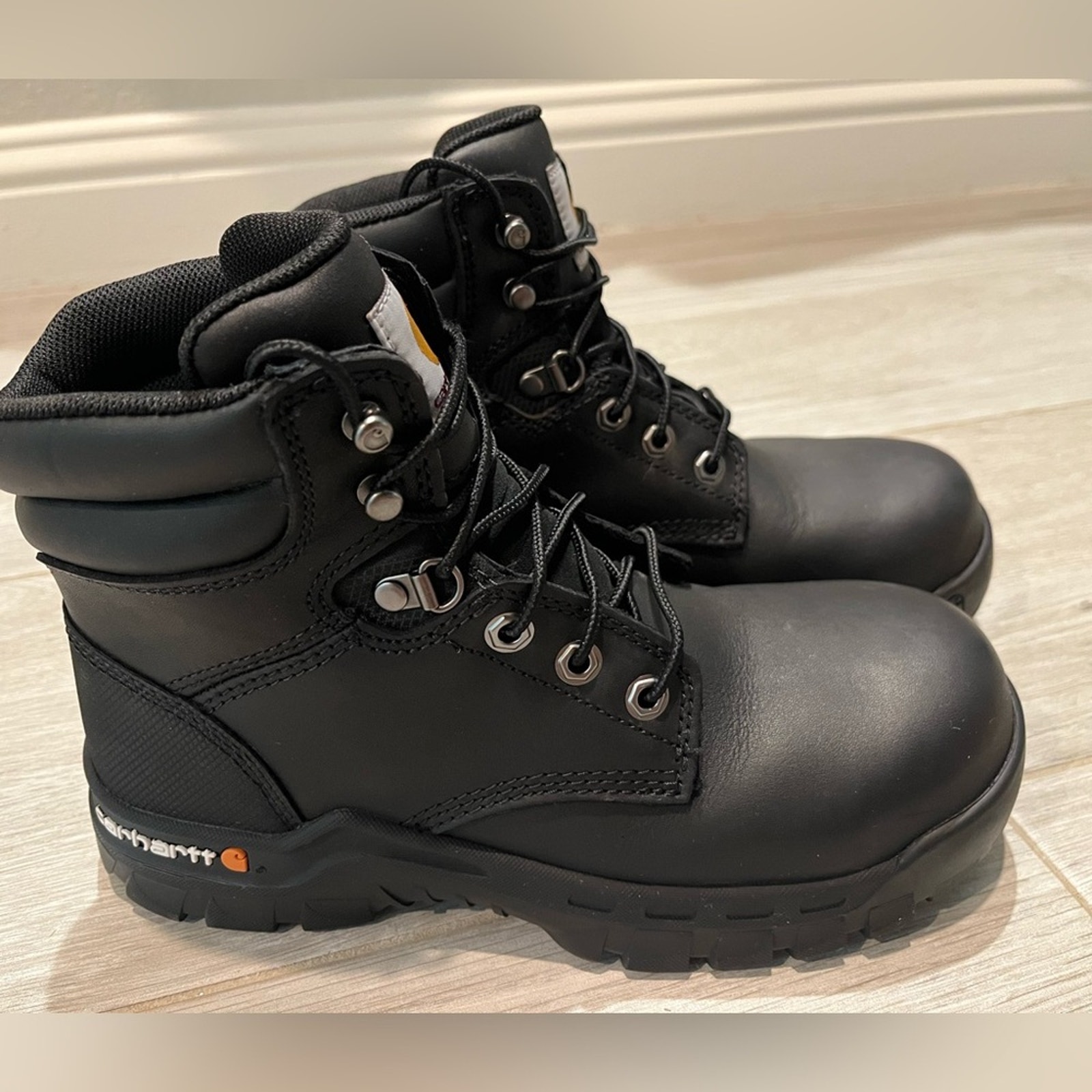 Carhartt Women's Rugged Flex 6-inch Comp Toe Work Boot in Black - size 8