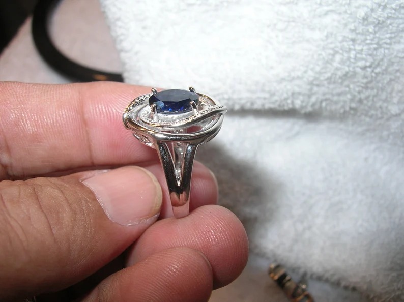 Vintage Sterling Silver Sapphire Ring