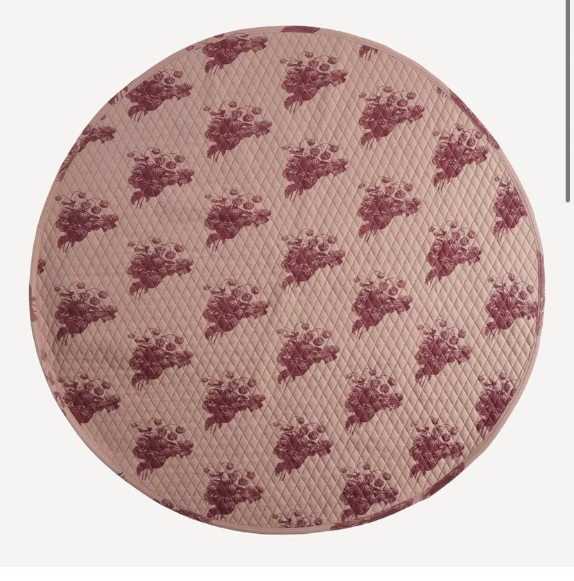 Kate Quinn Round Quilted Playmat Rose Strawberry