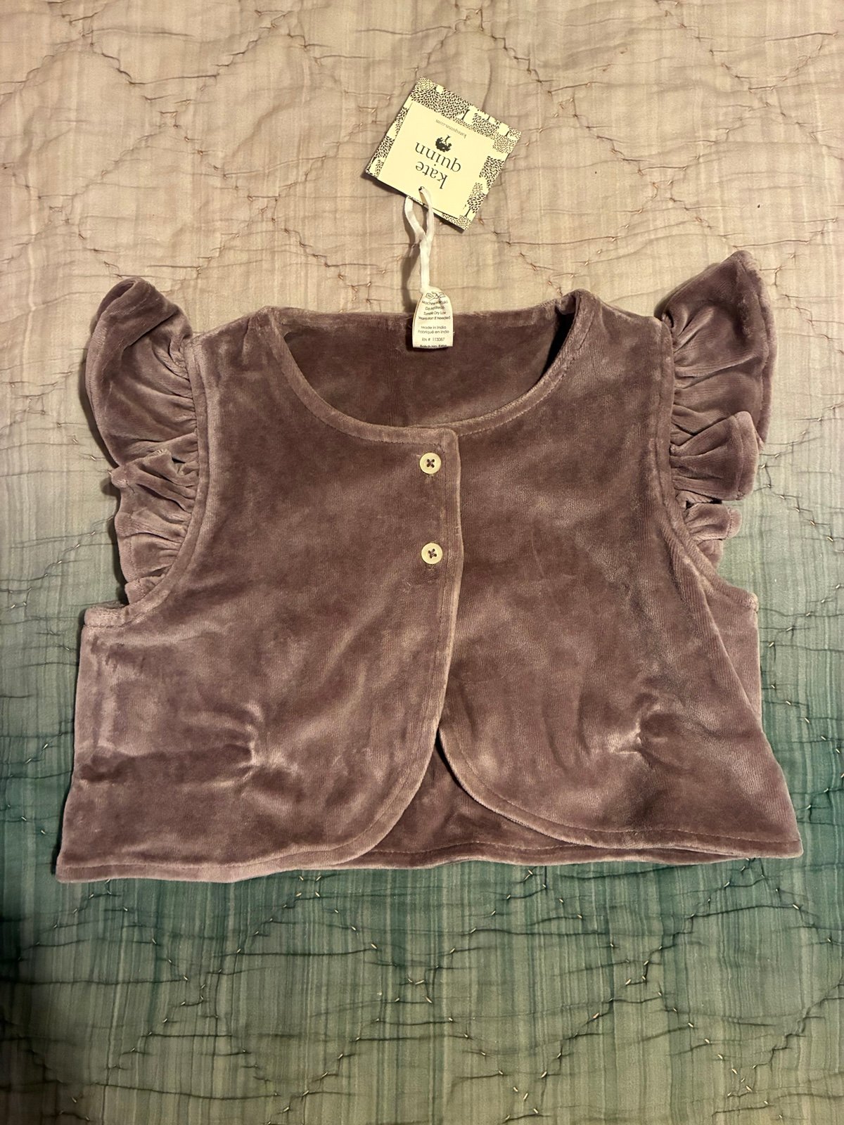 Kate Quinn vest