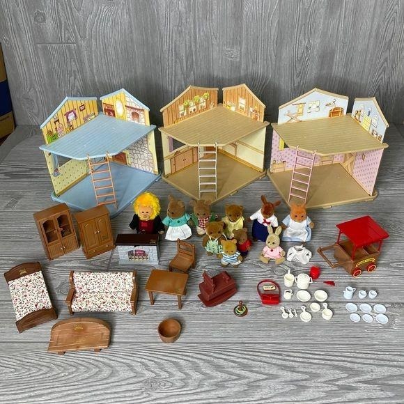 Vintage Sylvania family / maple town story village doll house toy