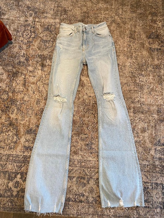Zara New Jeans