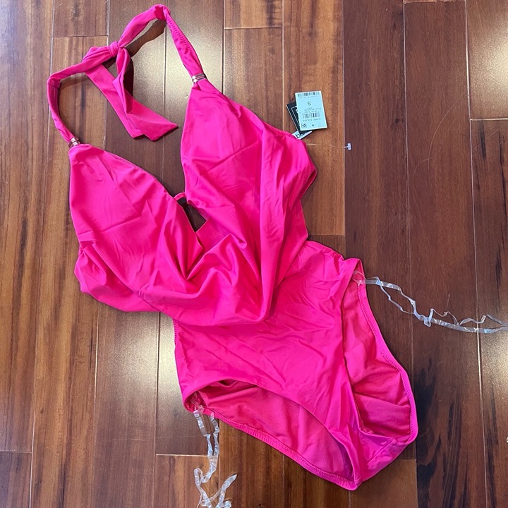 New NWT Bar III Ruby Pink Halter Swimsuit One-Piece Cowl Neckline Tie Back Small