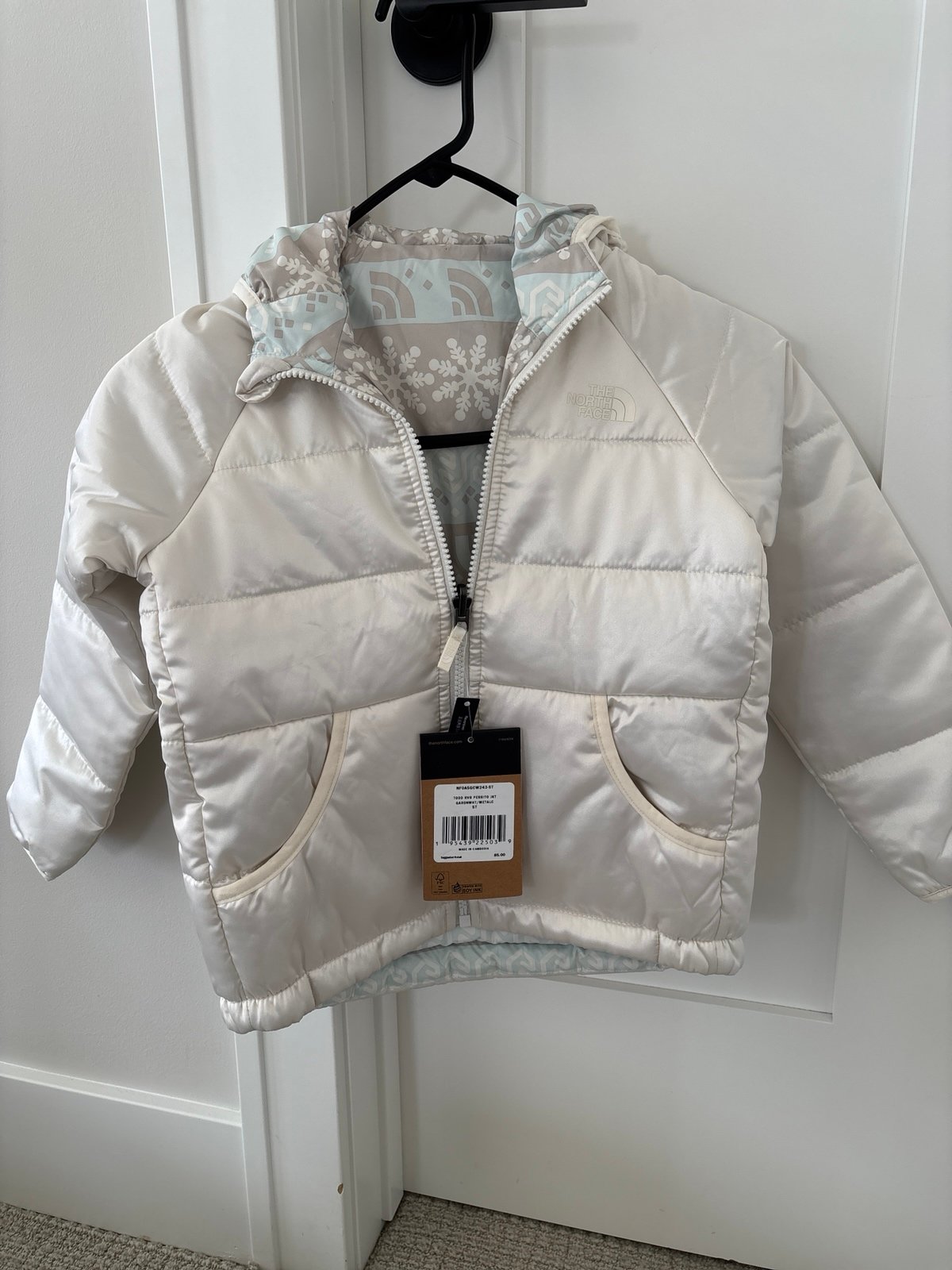 North Face reversible perrito jacket size 5T