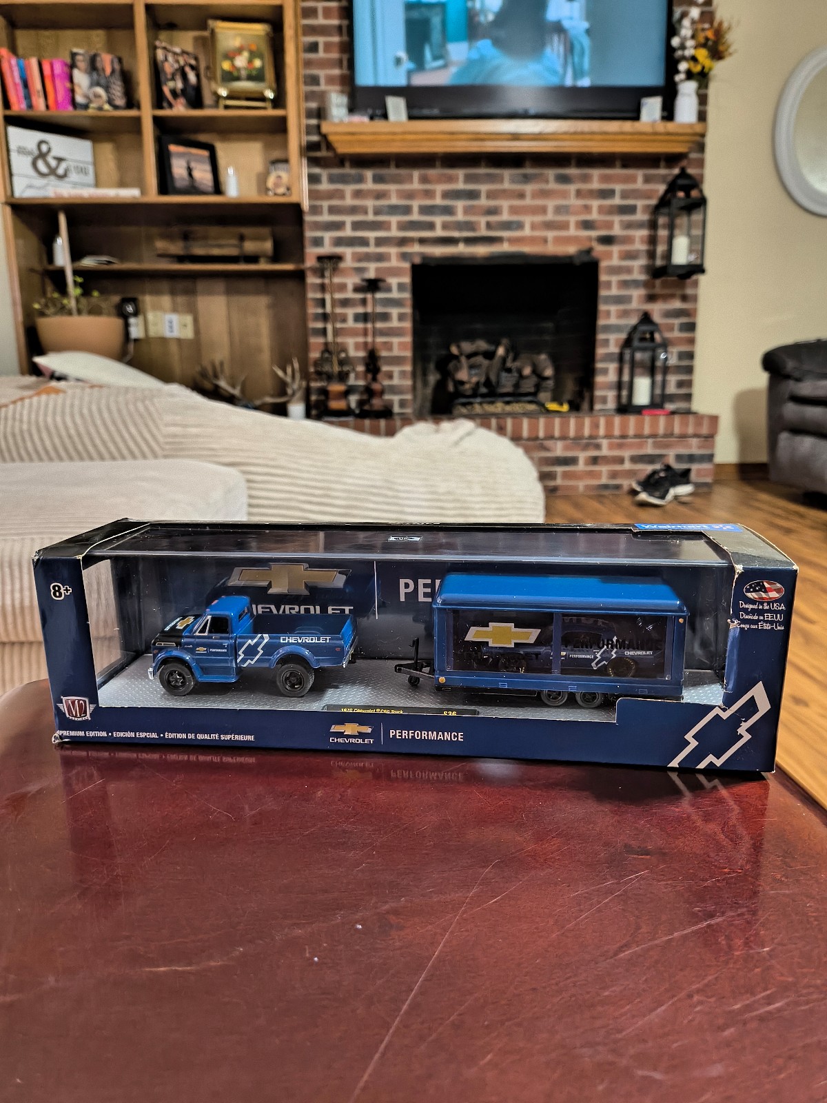 M2 Machines 1970 Chevrolet C60 Truck & 1970 Chevrolet Camaro Z/28 RS S36 19-17
