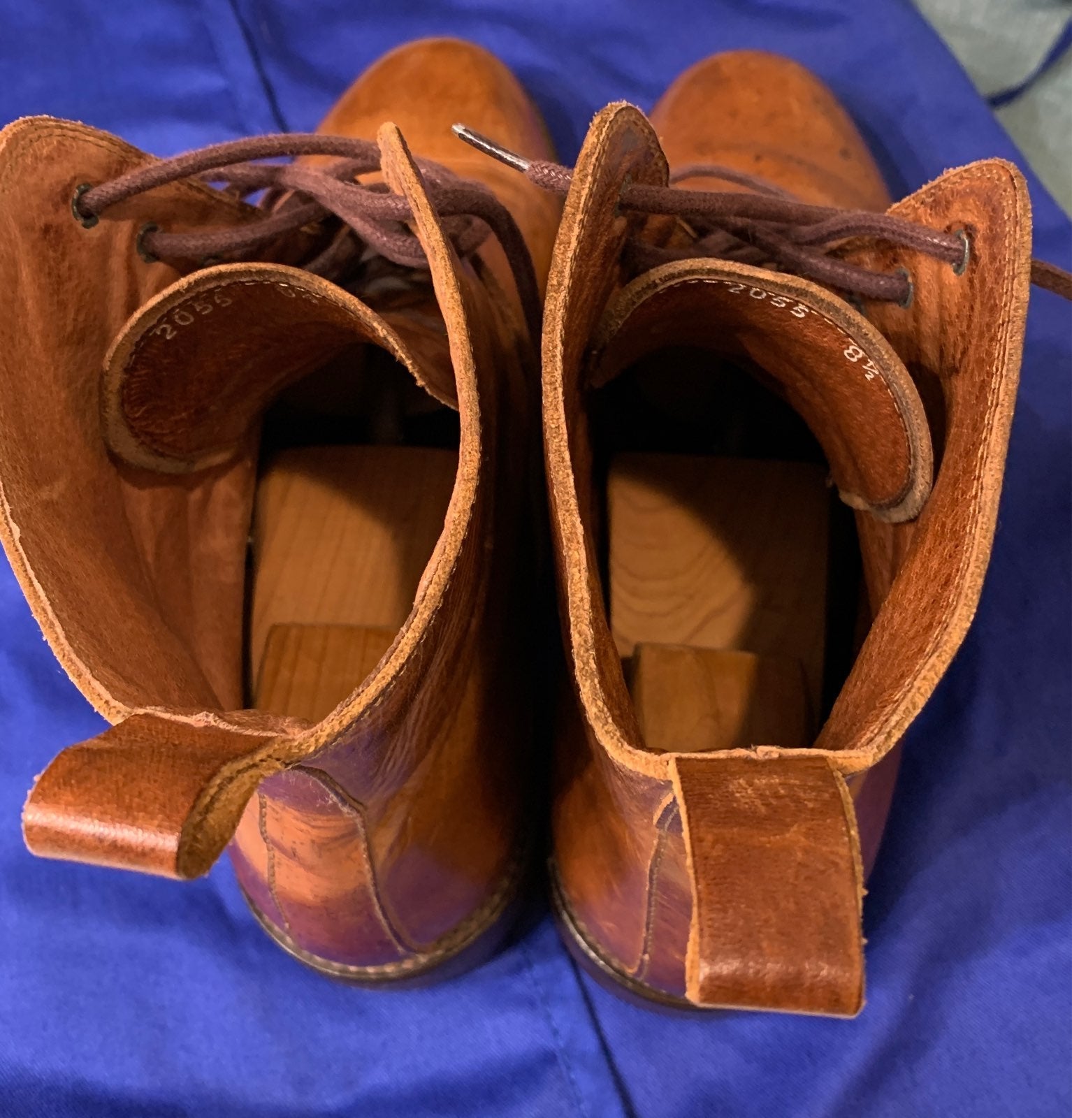 boots size 81/2 - detail