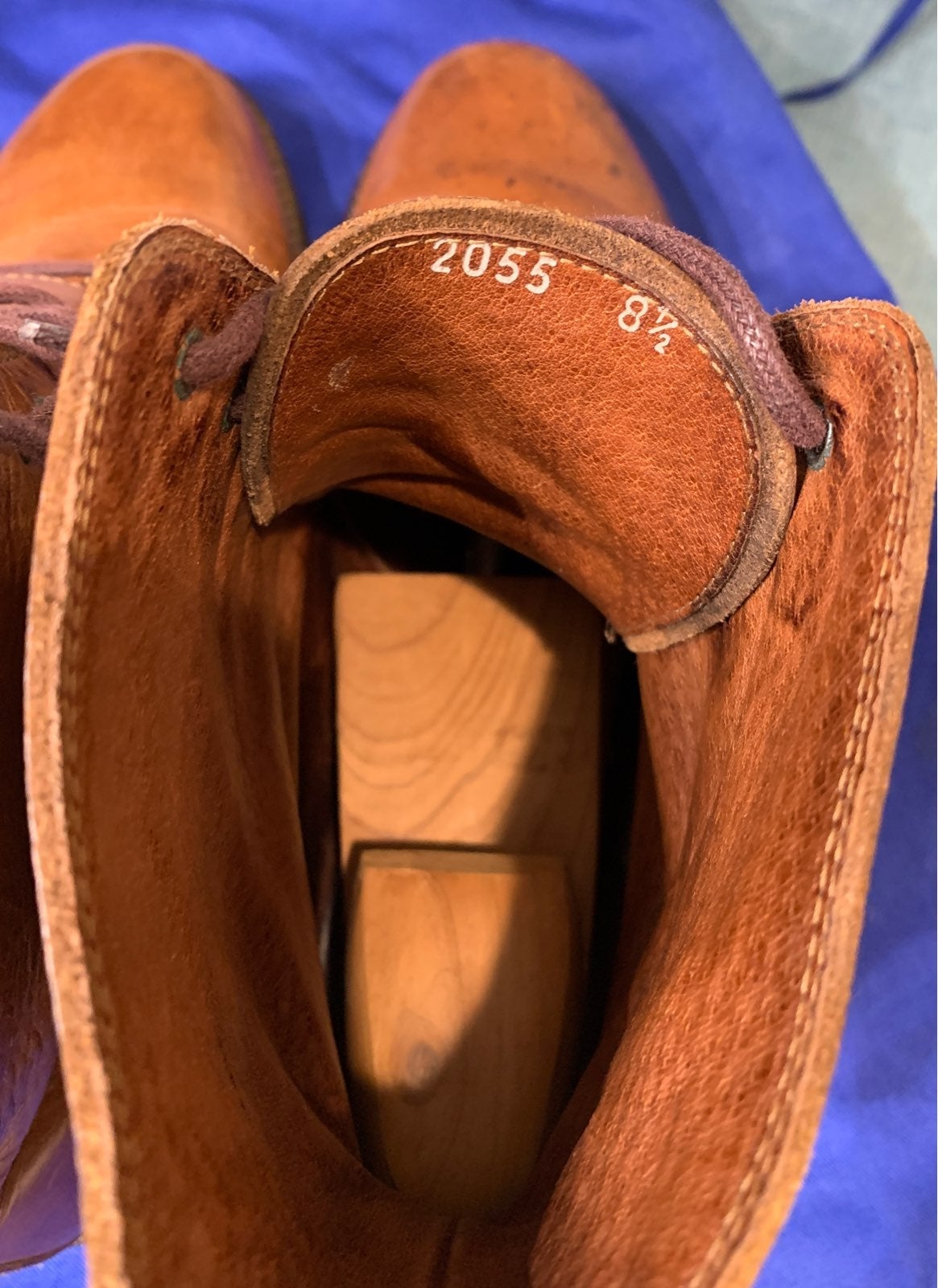 boots size 81/2 - detail