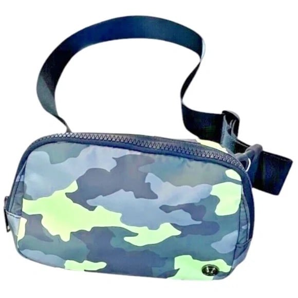 Lululemon Original Everywhere Belt Bag Bright Camo Multi Black Rare Print