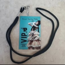Poppy Never Find My Place Autograph