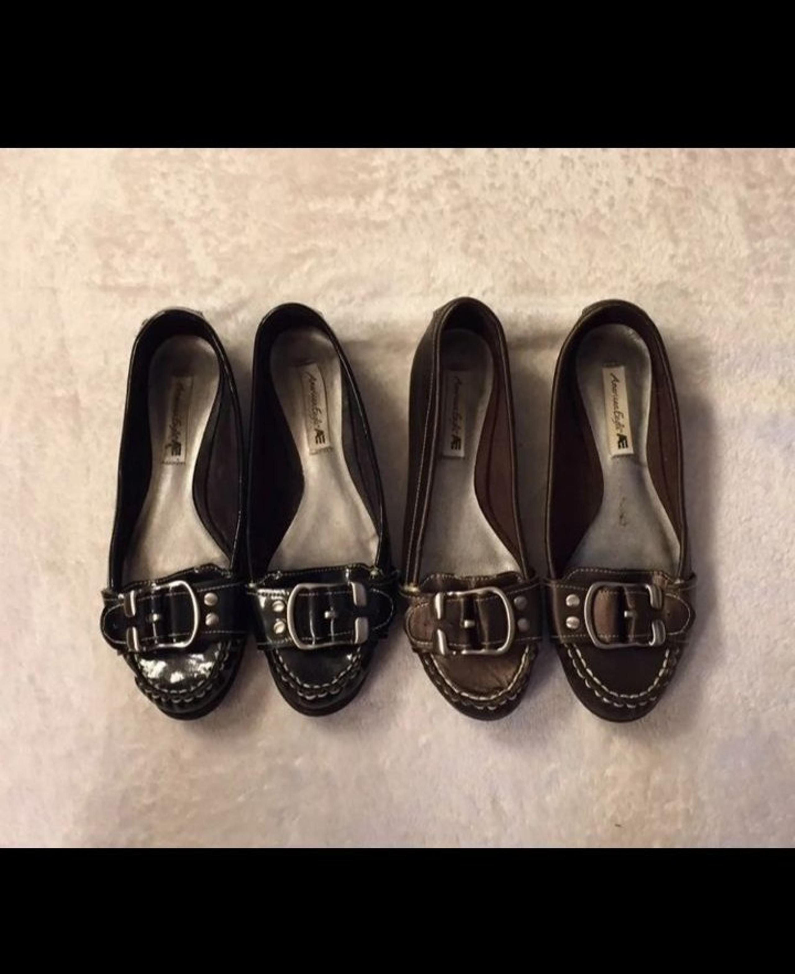 AMERICAN EAGLE BLACK & BROWN LOAFERS