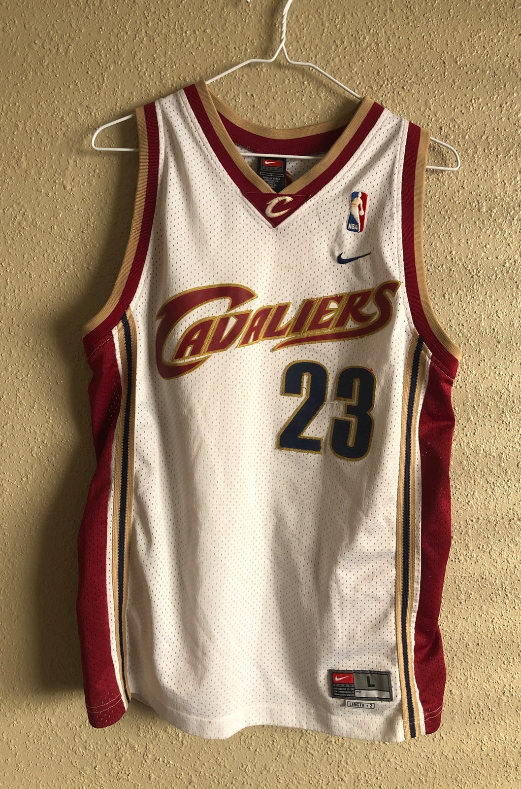 VtgNBSNikeYouthLCavaliers#23JamesSewnJer