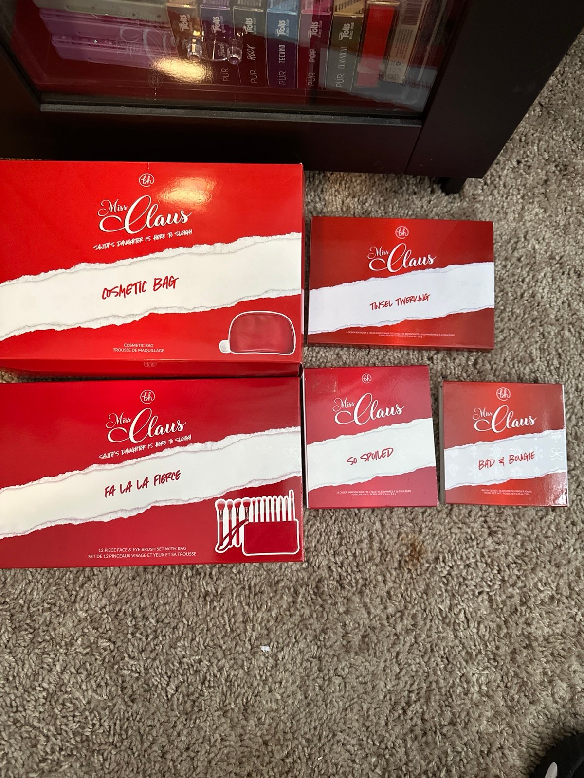 BH Cosmetics Mrs Claus Set