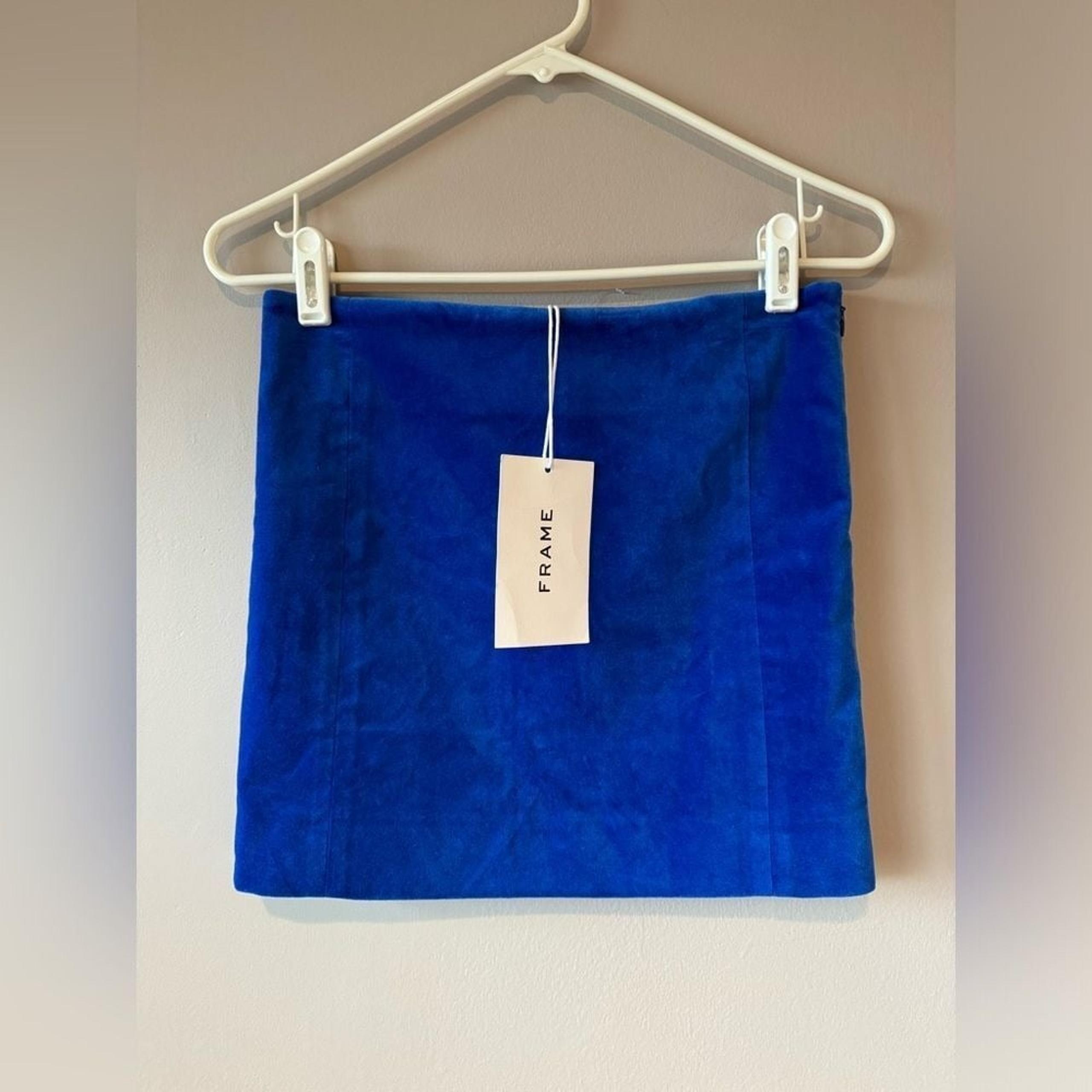 Frame NWT Women's Blue Velvet Mini Skirt Size 2