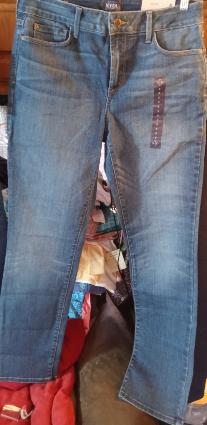 Nydj size 8 slim jeans