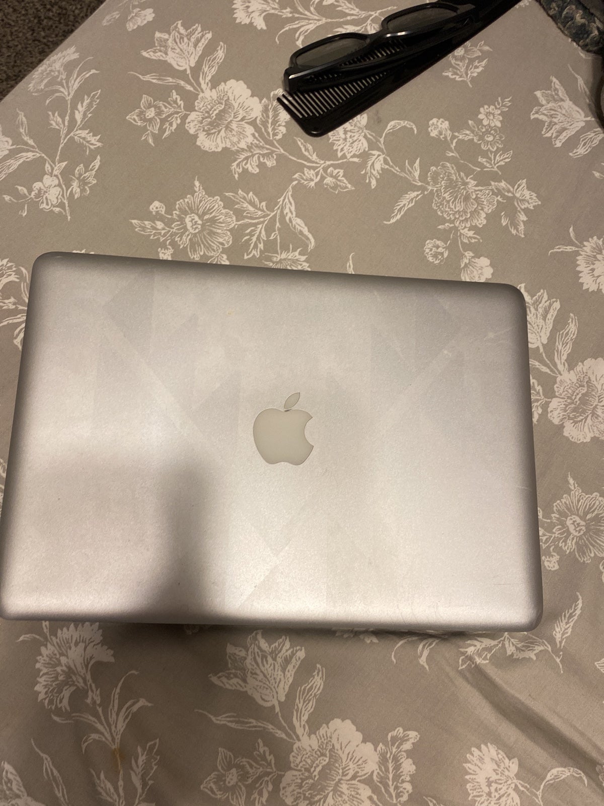 apple MacBook 2010