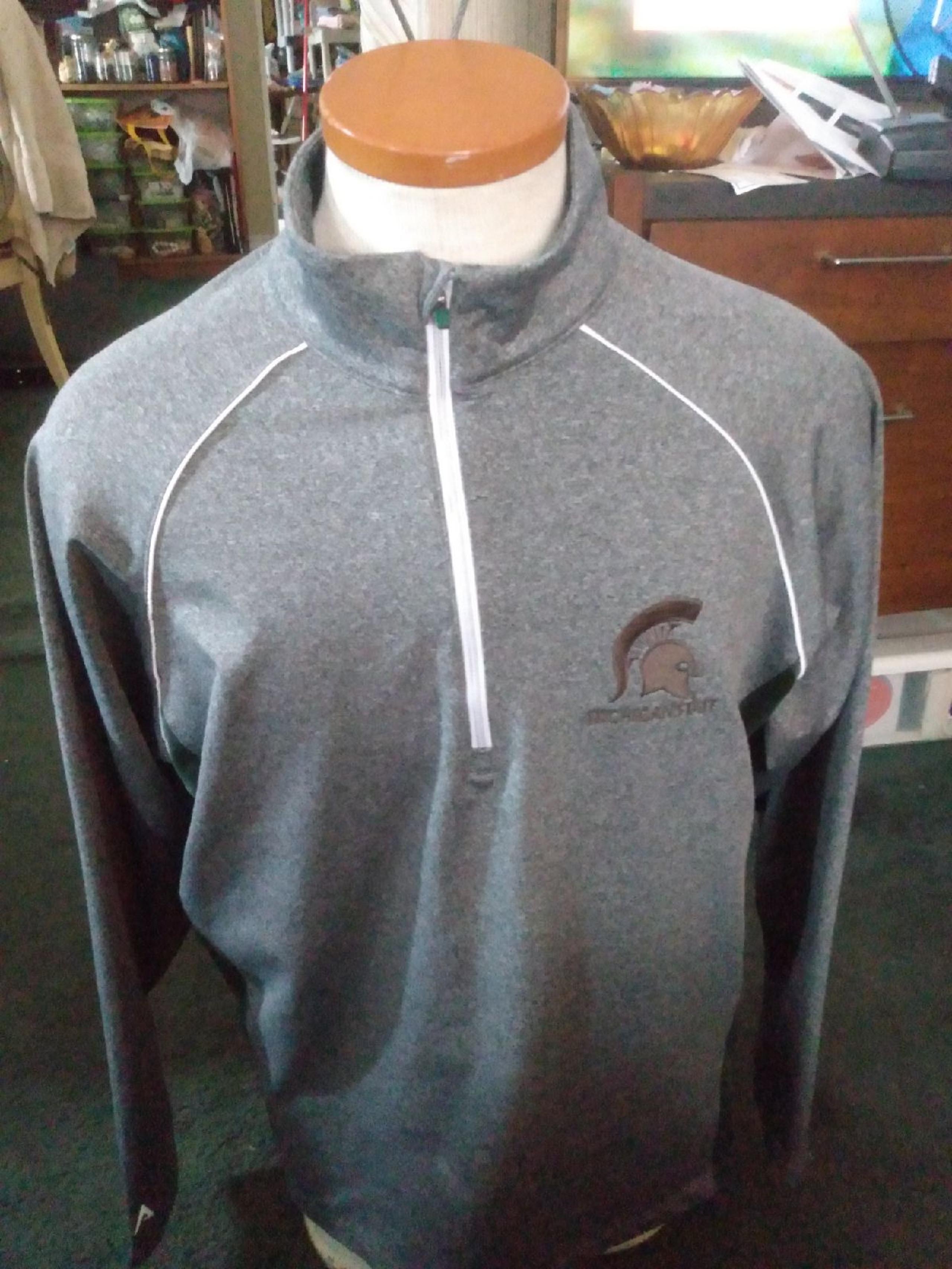 Michigan State Men's Large half zippered