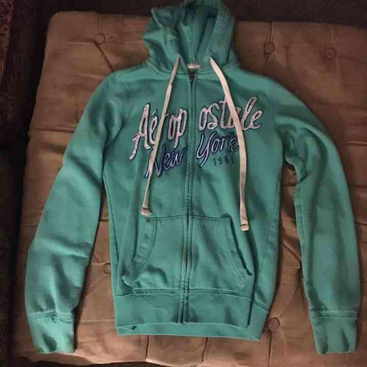 Aeropostale zip up hoodie