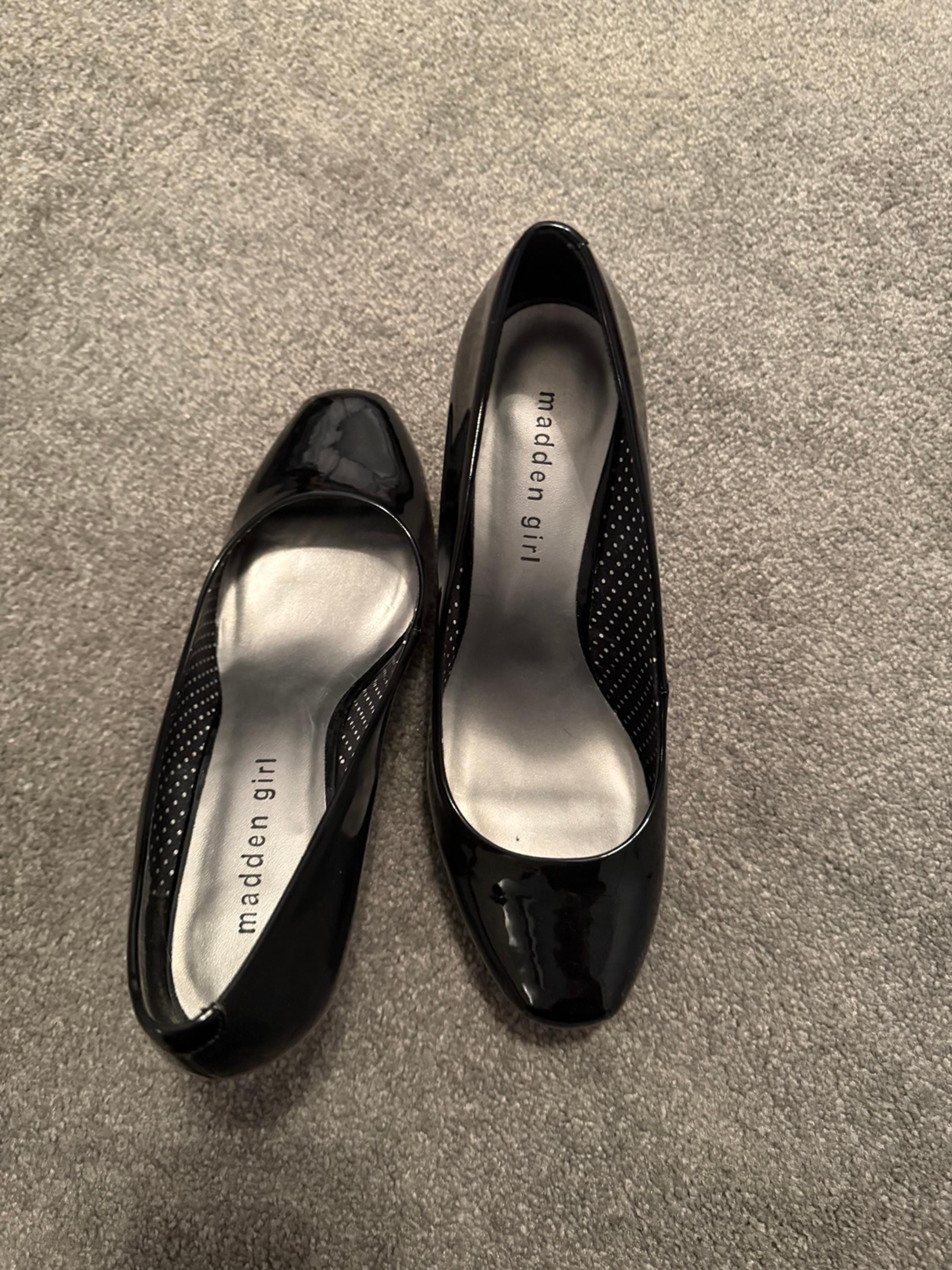 Madden Girl Black Heels Size 9