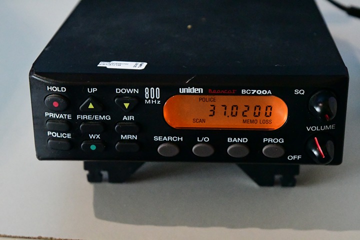 Uniden Bearcat Scanner BC700A With Plug w6c