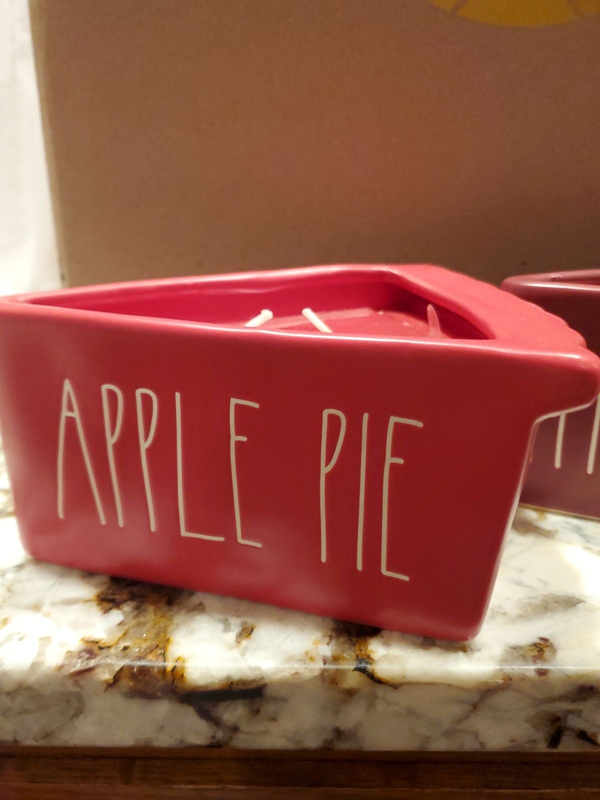 Rae Dunn APPLE PIE Candle