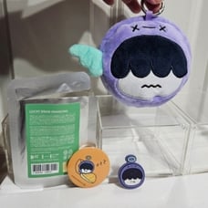 TXT PPULBATU Plush coin pouch Hhmnyarin by Huening Kai