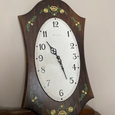VTG wood/ painted flower wall clock