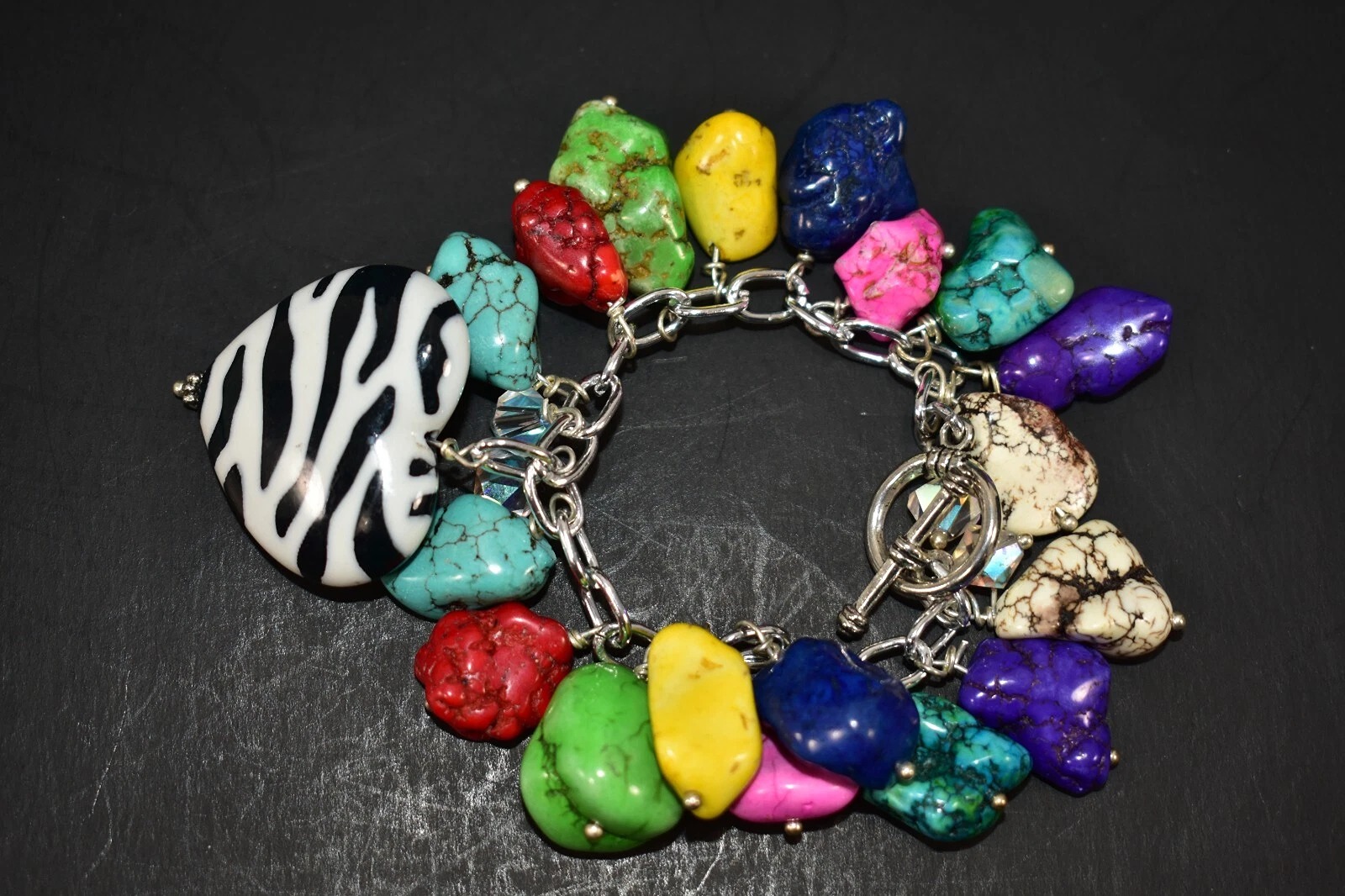 COLORFUL HOWLITE NUGGET BEADED & OTHER MULTICOLORED STONES ON SILVER CHAIN